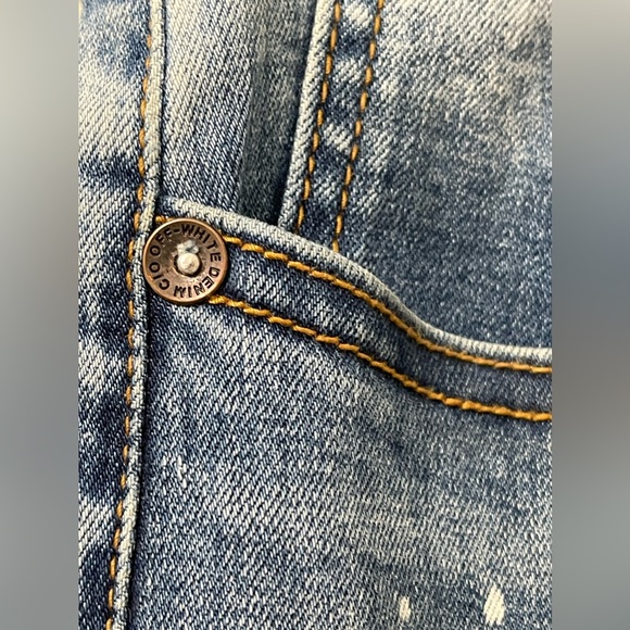 Off-White Designer Unique Denim Girl Skeleton Caution Graphic Jeans Size 36 - Picture 14 of 17